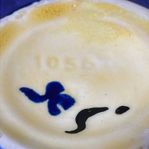 Czech Ditmar Urbach Art Déco Vase 7.75” tall - Picture 5 of 6